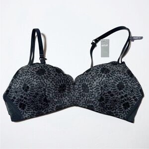 Aerie Wireless Gray Lace Bra